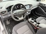 Hyundai Ioniq Comfort EV / SOH 100% / Airco / Automaat / Stoelverwarming / All Season banden / Apple Carplay/Android Auto / Navigatiesysteem full map /