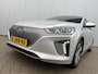 Hyundai Ioniq Comfort EV / SOH 100% / Airco / Automaat / Stoelverwarming / All Season banden / Apple Carplay/Android Auto / Navigatiesysteem full map /