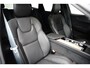 Volvo XC60 T6 Plus Dark Recharge Plug-In Hybrid AWD | Luchtvering | H&K | HUD | Nappa | Trekhaak | Pano | Massage | Stoelventilatie |