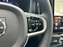 Volvo XC60 T6 Plus Dark Recharge Plug-In Hybrid AWD | Luchtvering | H&K | HUD | Nappa | Trekhaak | Pano | Massage | Stoelventilatie |