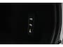 Volvo XC60 T6 Plus Dark Recharge Plug-In Hybrid AWD | Luchtvering | H&K | HUD | Nappa | Trekhaak | Pano | Massage | Stoelventilatie |
