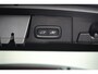 Volvo XC60 T6 Plus Dark Recharge Plug-In Hybrid AWD | Luchtvering | H&K | HUD | Nappa | Trekhaak | Pano | Massage | Stoelventilatie |