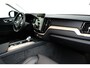 Volvo XC60 T6 Plus Dark Recharge Plug-In Hybrid AWD | Luchtvering | H&K | HUD | Nappa | Trekhaak | Pano | Massage | Stoelventilatie |