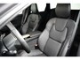 Volvo XC60 T6 Plus Dark Recharge Plug-In Hybrid AWD | Luchtvering | H&K | HUD | Nappa | Trekhaak | Pano | Massage | Stoelventilatie |