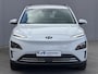 Hyundai Kona Electric EV Comfort 39 kWh / Accu SOH 100% / 8 Jaar Batterijgarantie / Fabrieksgarantie tot 3-2027 / Dealer Onderhouden / 3 Fase Laden CCS Snelladen / Stoel & Stuurwiel Verwarming / Navigatie via Apple Carplay & Android Auto / Adaptieve Cruise / Keyless / DAB /