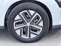 Hyundai Kona Electric EV Comfort 39 kWh / Accu SOH 100% / 8 Jaar Batterijgarantie / Fabrieksgarantie tot 3-2027 / Dealer Onderhouden / 3 Fase Laden CCS Snelladen / Stoel & Stuurwiel Verwarming / Navigatie via Apple Carplay & Android Auto / Adaptieve Cruise / Keyless / DAB /