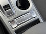 Hyundai Kona Electric EV Comfort 39 kWh / Accu SOH 100% / 8 Jaar Batterijgarantie / Fabrieksgarantie tot 3-2027 / Dealer Onderhouden / 3 Fase Laden CCS Snelladen / Stoel & Stuurwiel Verwarming / Navigatie via Apple Carplay & Android Auto / Adaptieve Cruise / Keyless / DAB /