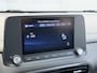 Hyundai Kona Electric EV Comfort 39 kWh / Accu SOH 100% / 8 Jaar Batterijgarantie / Fabrieksgarantie tot 3-2027 / Dealer Onderhouden / 3 Fase Laden CCS Snelladen / Stoel & Stuurwiel Verwarming / Navigatie via Apple Carplay & Android Auto / Adaptieve Cruise / Keyless / DAB /