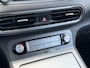 Hyundai Kona Electric EV Comfort 39 kWh / Accu SOH 100% / 8 Jaar Batterijgarantie / Fabrieksgarantie tot 3-2027 / Dealer Onderhouden / 3 Fase Laden CCS Snelladen / Stoel & Stuurwiel Verwarming / Navigatie via Apple Carplay & Android Auto / Adaptieve Cruise / Keyless / DAB /