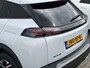 Peugeot 2008 1.2 Hybrid 136 Allure | Cruise control | Parkeersensoren voor & achter | CarPlay |