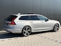 Volvo V90 T6 Plug-in hybrid AWD Ultimate Dark | Panoramadak | Trekhaak | Long Range | Luchtvering | Bowers & Wilkins | Long Range | Stoel en stuurwielverwarming |