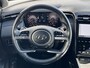 Hyundai Tucson 1.6 T-GDI PHEV Premium 4WD / Fabrieksgarantie tot 03-2027 / Afn. trekhaak 1.350 kg / Camera 360° / Stoelventilatie / Stuur-, stoel- en achterbankverwarming / Navigatie / Apple Carplay Android / 19" LM wielen /