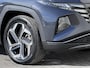 Hyundai Tucson 1.6 T-GDI PHEV Premium 4WD / Fabrieksgarantie tot 03-2027 / Afn. trekhaak 1.350 kg / Camera 360° / Stoelventilatie / Stuur-, stoel- en achterbankverwarming / Navigatie / Apple Carplay Android / 19" LM wielen /