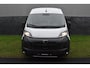 Peugeot Boxer 2.2 BlueHDi 140 S&S L2H2 3.3t Euro 6 Nieuwe registratie 2024/ GEEN BPM/ L2H2/ achteruitrijcamera verzwaard verenpakket, pakket City plus