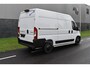 Peugeot Boxer 2.2 BlueHDi 140 S&S L2H2 3.3t Euro 6 Nieuwe registratie 2024/ GEEN BPM/ L2H2/ achteruitrijcamera verzwaard verenpakket, pakket City plus