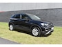 Volkswagen T-Cross 1.0 TSI Life Navigatie Stoelverwarming Carplay Automaat