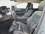 Volvo V60 2.0 T8 Plug-in hybrid AWD Plus Dark | Panoramadak | Head-up Display | 360 camera | Stoelverwarming |