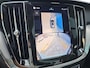 Volvo V60 2.0 T8 Plug-in hybrid AWD Plus Dark | Panoramadak | Head-up Display | 360 camera | Stoelverwarming |