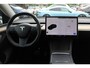 Tesla Model Y Long Range AWD 75 kWh / Autopilot / Panoramadak / Camera / 20'' / Keyless / Leder / Dodehoek / Navigatie / Stoelverwarming