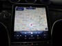 Mercedes-Benz C-klasse 300e Business Solution AMG | Panoramaschuifdak | Nightpakket | Digital Light | 19" LM velgen | Dodehoekassistent | 360° camera | Stoelverwarming | Sfeerverlichting |