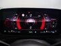 Mercedes-Benz C-klasse 300e Business Solution AMG | Panoramaschuifdak | Nightpakket | Digital Light | 19" LM velgen | Dodehoekassistent | 360° camera | Stoelverwarming | Sfeerverlichting |