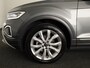 Volkswagen T-Roc 1.5 TSI R-Line Business | Achteruitrijcamera | Ergo Stoelen | Stoelverwarming | Elektrische achterklep |