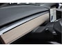 Tesla Model 3 Autopilot ACC Stuurverwarm. Afneemb. trekhaak PDC Leer Navi Panoramadak 360° Elektr. achterklep Stoelverwarming voor & achter Climate voor & achter LM velgen BTW auto!
