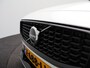 Volvo V60 2.0 B4 Plus Dark | Achteruitrijcamera | Stoelverwarming | Climate Control | Adaptive Cruise Control