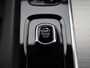 Volvo V60 2.0 B4 Plus Dark | Achteruitrijcamera | Stoelverwarming | Climate Control | Adaptive Cruise Control