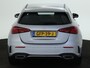 Mercedes-Benz A-klasse 250 e Plug-In Hybride AMG Sportpakket | Sfeerverlichting | Keyless Go | Parkeerpakket met Camera | CarPlay | Inclusief 24 maanden Mercedes-Benz Certified garantie voor Europa.