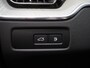 Volvo XC60 2.0 T6 Plug-in hybrid AWD Ultimate | Panoramadak | Trekhaak | Tailored Wool Blend | Luchtvering | HUD | Harman/Kardon