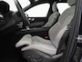 Volvo XC60 2.0 T6 Plug-in hybrid AWD Ultimate | Panoramadak | Trekhaak | Tailored Wool Blend | Luchtvering | HUD | Harman/Kardon