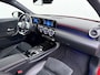 Mercedes-Benz A-klasse 200 Business Solution AMG Styling Panoramadak HUD Burmester Camera Sfeerverlichting Automaat