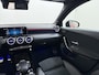 Mercedes-Benz A-klasse 200 Business Solution AMG Styling Panoramadak HUD Burmester Camera Sfeerverlichting Automaat