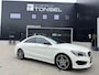 Mercedes-Benz CLA 180 AMG Night / Panorama / CarPlay / Automaat / Alcantara / Stoelverwarming / 18" Inch LMV