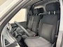Volkswagen Transporter 2.0 TDI L1H1 30 Comfortline Airco Cruise Control Apple Carplay Side-bars Licht Metalen velgen Verwarmbare voorstoelen