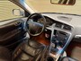 Volvo XC70 2.5 T Momentum | AWD | Automaat | Trekhaak | Airco