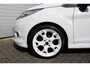 Ford Fiesta 1.6 Sport Clima/Cruise/Stoelverwarming/PDC/Bluetooth/Sportstoelen/RadioCD.AUX.USB/17"LM/Isofix/APK:24-11-2026