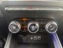 Renault Clio 145PK E-Tech Full Hybrid Techno Automaat | 9,3" Navi | Climate Control | Camera | Parkeersensoren | Apple CarPlay/Android Auto | Digital Cockpit | Cruise Control | Full LED | Lichtmetalen Velgen |