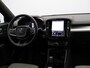Volvo XC40 2.0 B4 Plus Dark / Trekhaak / Stoel+Stuurverwarming / Adaptive Cruise / Harman Kardon / BLIS / Elektrische Stoelen /
