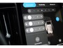 Volvo XC60 T6 Plus Black Edition Recharge Plug-In Hybrid AWD | H&K | HUD | Pano | Trekhaak | Nappa leder | Stoelventilatie | 360 camera |