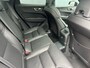 Volvo XC60 T6 Plus Black Edition Recharge Plug-In Hybrid AWD | H&K | HUD | Pano | Trekhaak | Nappa leder | Stoelventilatie | 360 camera |
