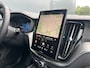 Volvo XC60 T6 Plus Black Edition Recharge Plug-In Hybrid AWD | H&K | HUD | Pano | Trekhaak | Nappa leder | Stoelventilatie | 360 camera |