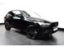 Volvo XC60 T6 Plus Black Edition Recharge Plug-In Hybrid AWD | H&K | HUD | Pano | Trekhaak | Nappa leder | Stoelventilatie | 360 camera |