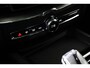 Volvo XC60 T6 Plus Black Edition Recharge Plug-In Hybrid AWD | H&K | HUD | Pano | Trekhaak | Nappa leder | Stoelventilatie | 360 camera |