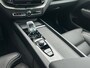 Volvo XC60 T6 Plus Black Edition Recharge Plug-In Hybrid AWD | H&K | HUD | Pano | Trekhaak | Nappa leder | Stoelventilatie | 360 camera |
