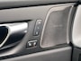 Volvo XC60 T6 Plus Black Edition Recharge Plug-In Hybrid AWD | H&K | HUD | Pano | Trekhaak | Nappa leder | Stoelventilatie | 360 camera |