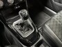 Volkswagen T-Roc 1.0 TSI R-Line / PANO/ 2X R-LINE/ ACC/ PARKEER SENSOREN V+A/ STOELVERWARMING/ APP-CONNECT/ DIGITAL DASH/ RIJ-MODI/ IQ.LIGHT/ DAB/ CLIMA/ 17'' LMV