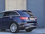 Mercedes-Benz GLC 250 d 4MATIC Edition 1 AMG Pano | 360° Cam | Luchtvering | HUD | Burmester | Haak