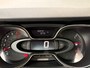 Renault Captur 0.9 TCe Version S electronic climate controle , navigatiesysteem full map , panoramadak , cruise , lm velgen , camera , tel , usb .
